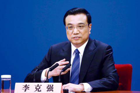 李克強(qiáng)主持召開新一屆政府首次常務(wù)會(huì)強(qiáng)調(diào)：說(shuō)一尺不如干一寸！